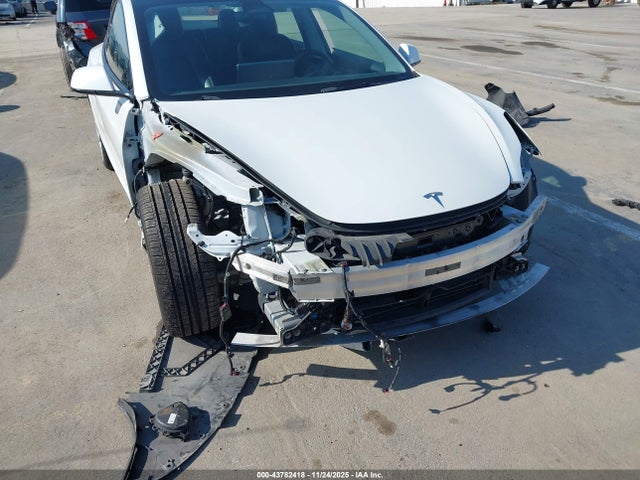 2022 TESLA MODEL 3 5YJ3E1EB5NF145591 Photo 5