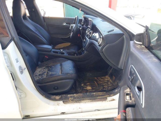 2014 MERCEDES-BENZ CLA 250 WDDSJ4GB4EN152240 Photo 4