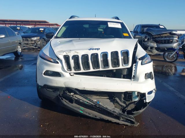 2016 JEEP CHEROKEE 1C4PJLAB0GW189527 Photo 5