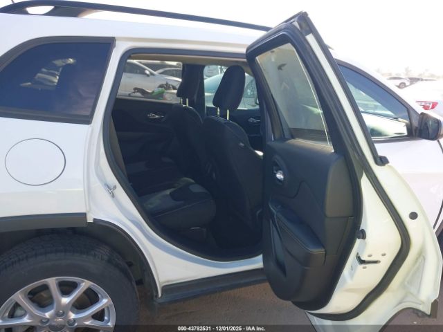 2016 JEEP CHEROKEE 1C4PJLAB0GW189527 Photo 7