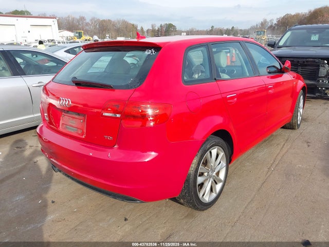 2013 AUDI A3 WAUBJAFMXDA025135 Photo 3