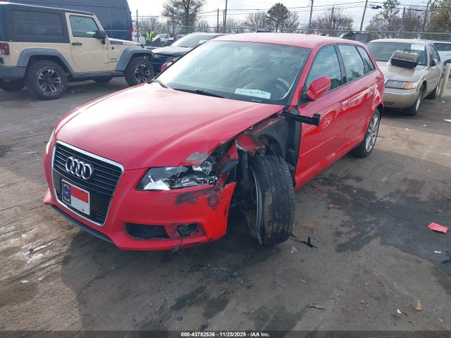 2013 AUDI A3 WAUBJAFMXDA025135 Photo 5