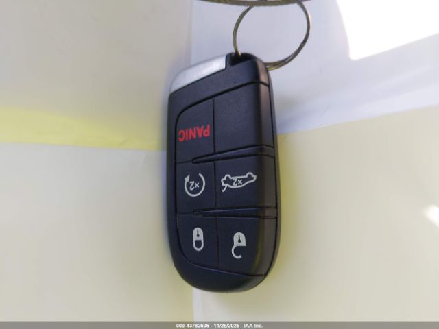 2015 CHRYSLER 300 2C3CCABG6FH903878 Photo 10