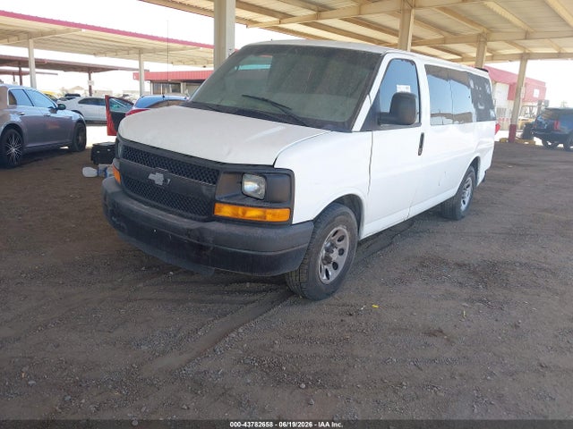 Chevrolet lmf - flex fuel (gas/alc), high output, iron 2014 1GNSGBF43E1184305 Image 2