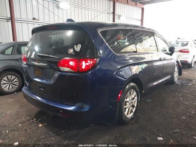2017 Chrysler Pacifica Touring მანქანა იყიდება აუქციონზე, vin: 2C4RC1DG9HR722483, აუქციონის ნომერი: 43782673