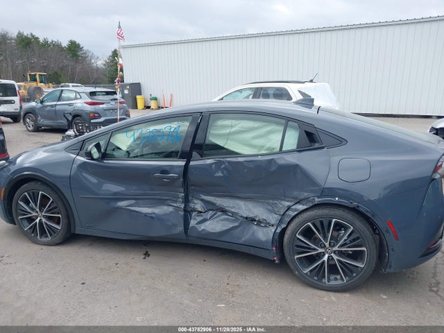 Toyota Prius Xle Awd-e 2025 JTDADABU6S3029809 Image 6