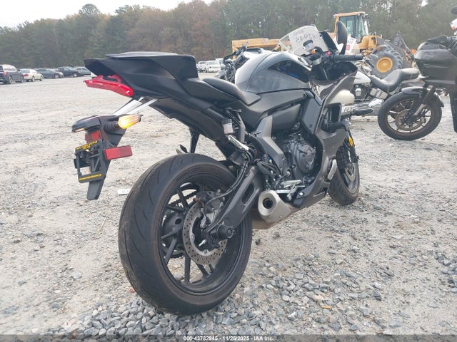 2024 YAMAHA YZFR7 JYARM38E6RA014825 Photo 3