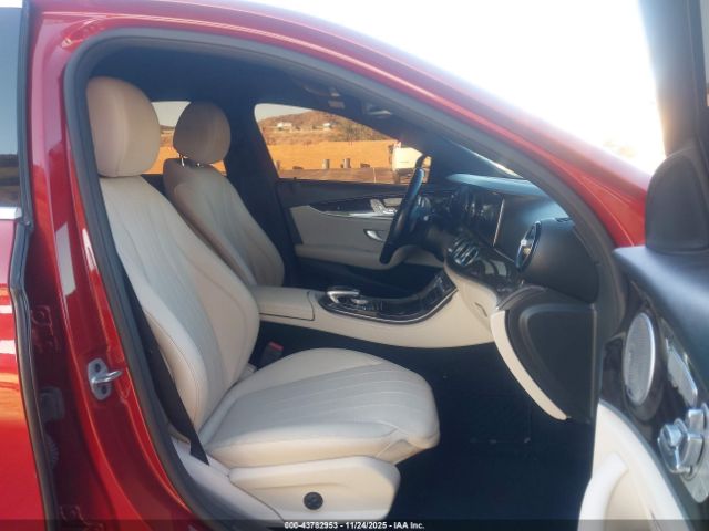 2019 MERCEDES-BENZ E 300 WDDZF4JB8KA562549 Photo 4