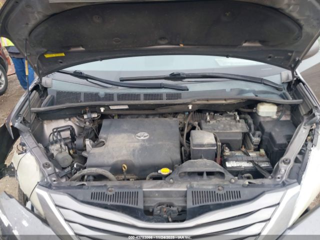 2014 TOYOTA SIENNA 5TDYK3DC4ES444473 Photo 9