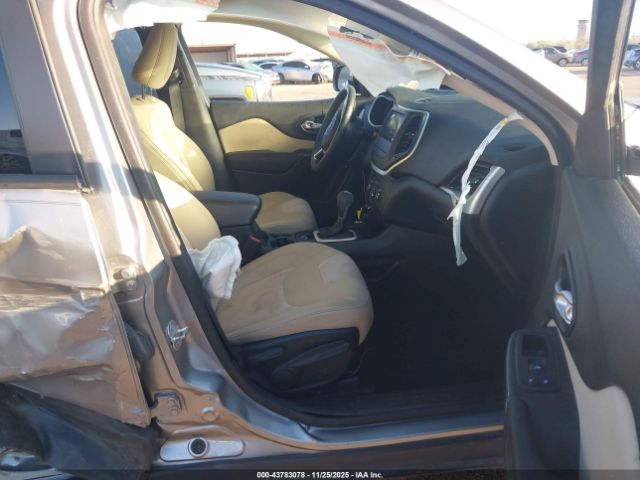 2016 JEEP CHEROKEE 1C4PJMAB0GW156095 Photo 4