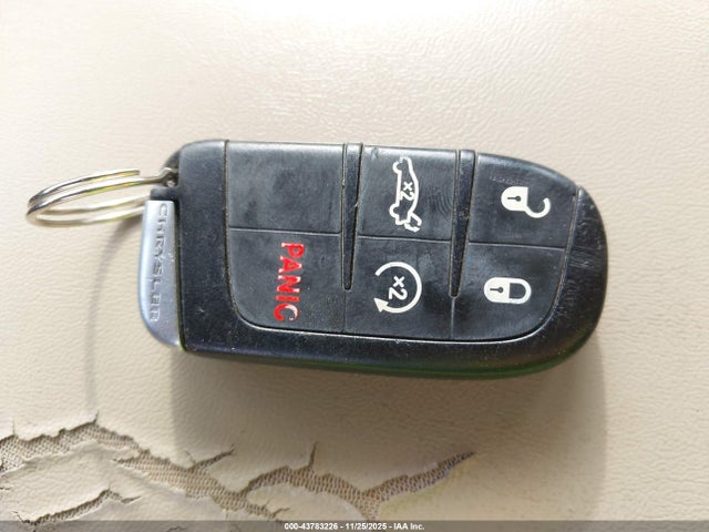 2011 CHRYSLER 300C 2C3CK6CT2BH563294 Photo 10