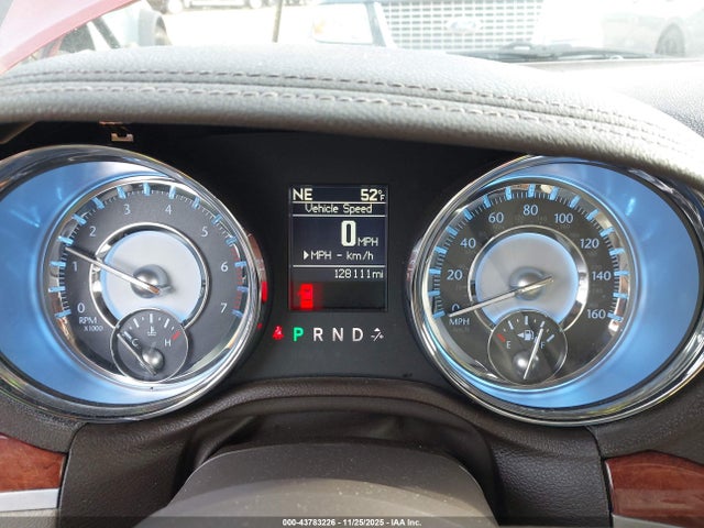 2011 CHRYSLER 300C 2C3CK6CT2BH563294 Photo 6