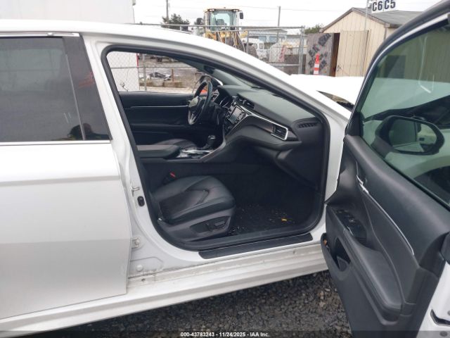 2018 TOYOTA CAMRY 4T1B61HKXJU147340 Photo 4