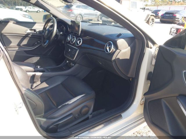 2015 MERCEDES-BENZ CLA 250 WDDSJ4EB8FN164461 Photo 4