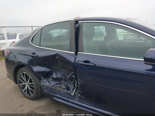 2021 TOYOTA CAMRY 4T1G11AK8MU413554 Photo 5