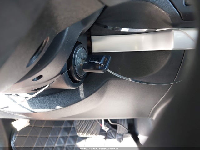 43783596 :رقم المزاد ، 3N1AB6AP2BL722785 vin ، 2011 Nissan Sentra 2.0s مزاد بيع