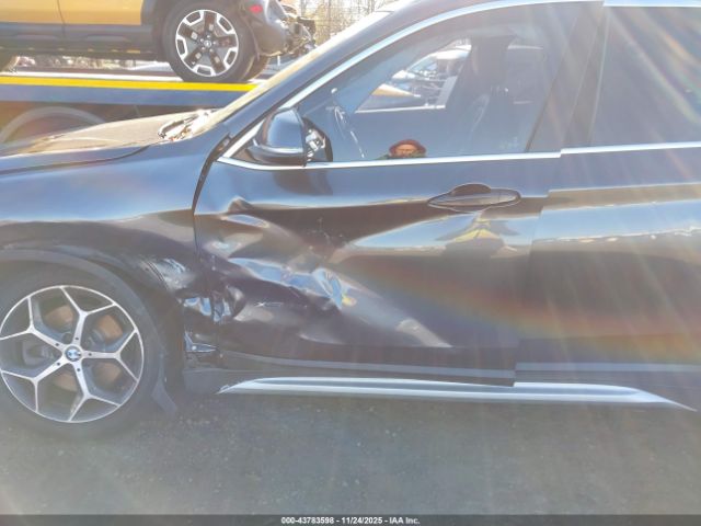 2018 BMW X1 WBXHT3C35J5K27998 Photo 5