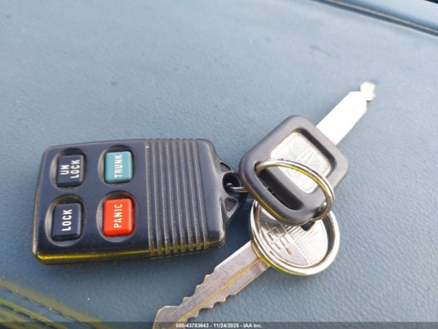 1993 LINCOLN TOWN CAR 1LNLM82W2PY685059 Photo 10