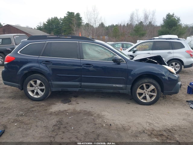 Subaru Outback 2.5i Limited 2014 4S4BRBLC2E3228213 Image 13