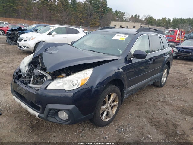 Subaru Outback 2.5i Limited 2014 4S4BRBLC2E3228213 Image 2