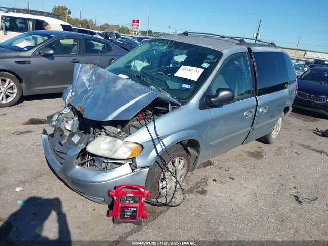 2005 Chrysler Town & Country მანქანა იყიდება აუქციონზე, vin: 1C4GP45R65B344839, აუქციონის ნომერი: 43783732