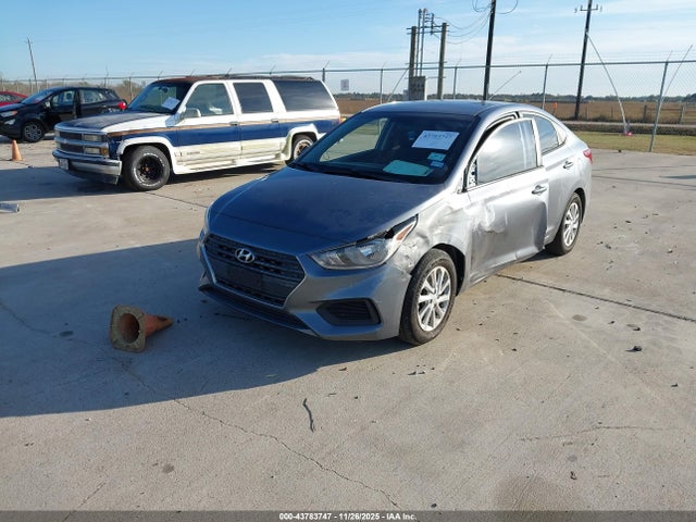 3KPC24A30JE030017 Hyundai Accent Sel