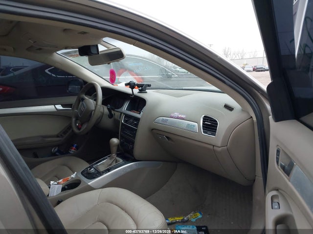 43783769 :رقم المزاد ، WAUEFAFL4AN055435 vin ، 2010 Audi A4 2.0t Premium مزاد بيع