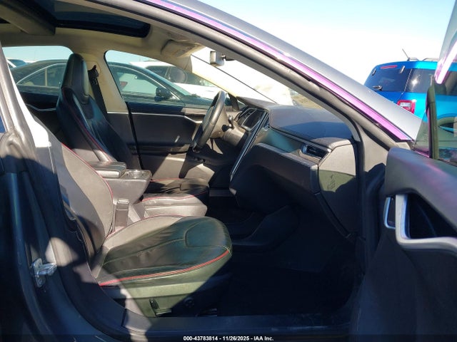 2013 TESLA MODEL S 5YJSA1CP3DFP06231 Photo 4
