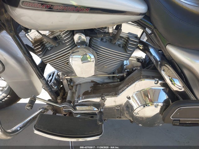 2006 HARLEY-DAVIDSON FLTRI 1HD1FSW336Y655861 Photo 8