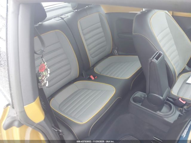 2017 VOLKSWAGEN BEETLE 3VWS17AT0HM630839 Photo 7