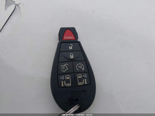 Продаж на аукціоні авто 2013 Chrysler Town & Country Touring-l, vin: 2C4RC1CG1DR623829, номер лоту: 43783863