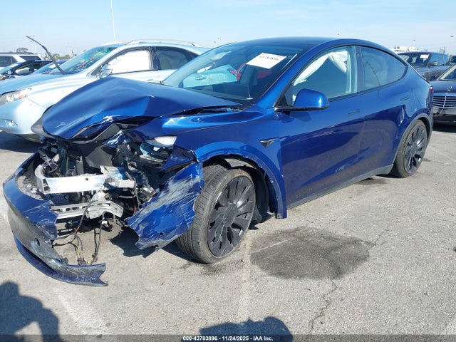 2022 TESLA MODEL Y 7SAYGDEF7NF401057 Photo 1