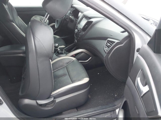 2015 HYUNDAI VELOSTER KMHTC6AE0FU227333 Photo 4