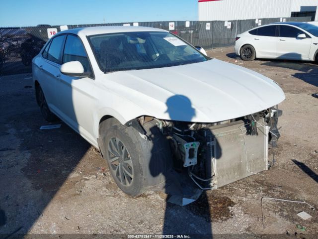 2022 VOLKSWAGEN JETTA 3VWCM7BU0NM017196