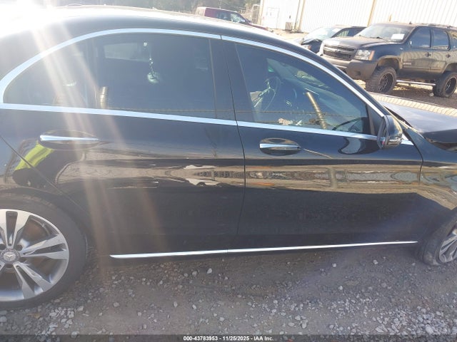 55SWF4JB5GU131936 Mercedes-Benz C 300