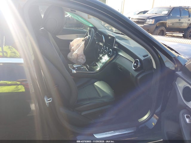 55SWF4JB5GU131936 Mercedes-Benz C 300