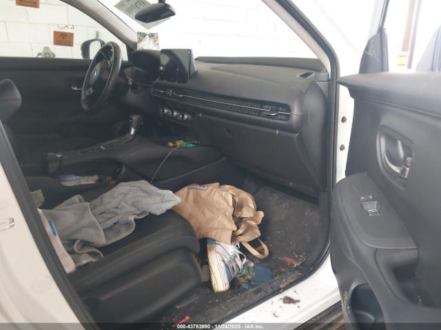 2024 HONDA HR-V 3CZRZ1H7XRM710855 Photo 4