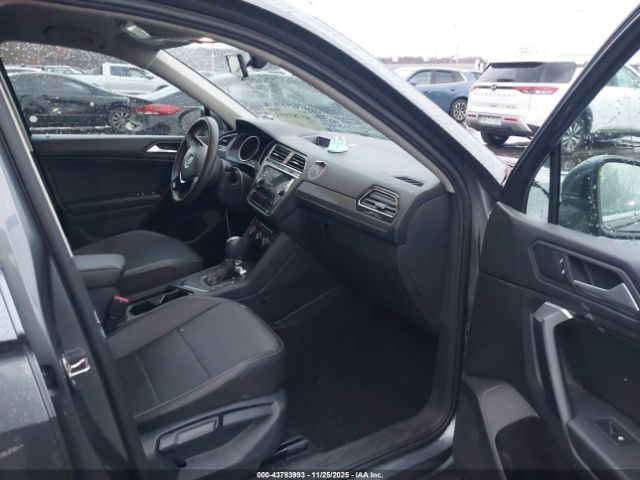 2021 VOLKSWAGEN TIGUAN 3VV3B7AX7MM006636 Photo 4