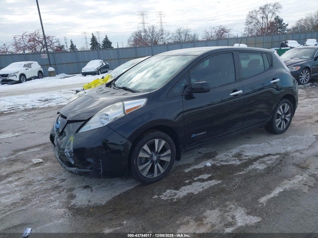 1N4AZ0CP6FC320665 Nissan LEAF SV