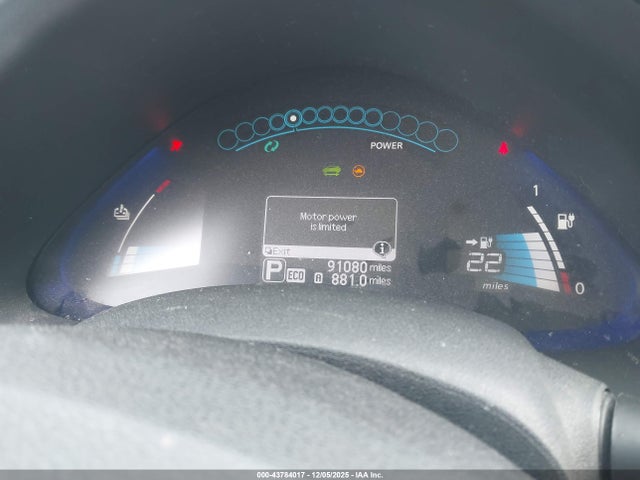 1N4AZ0CP6FC320665 Nissan LEAF SV