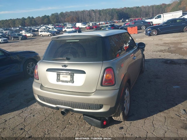 2008 MINI COOPER S WMWMF73568TV36443 Photo 3