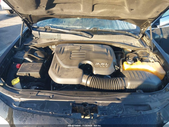 Chrysler 300C 2015 2C3CCAEG9FH755494 Image 10