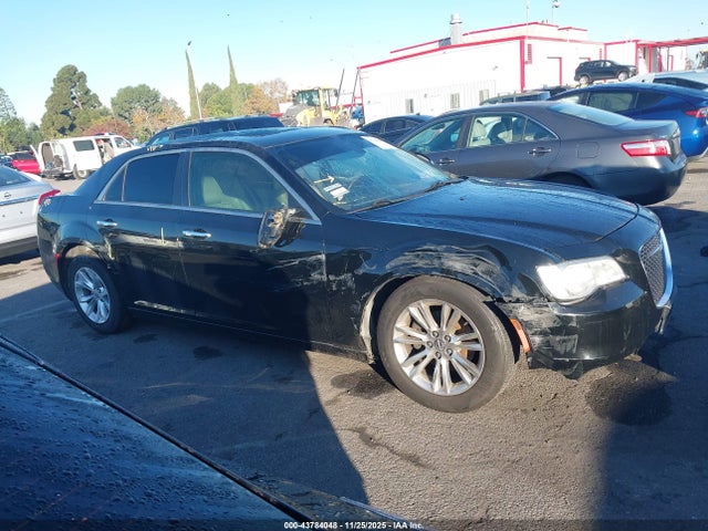 Chrysler 300C 2015 2C3CCAEG9FH755494 Image 12