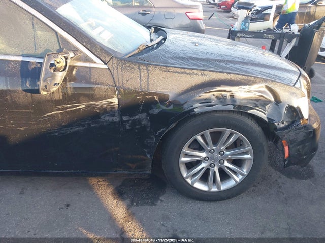Chrysler 300C 2015 2C3CCAEG9FH755494 Image 6