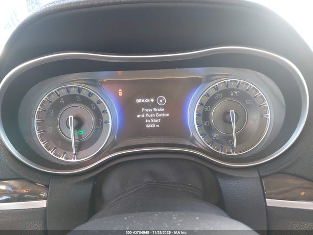 Chrysler 300C 2015 2C3CCAEG9FH755494 Image 7