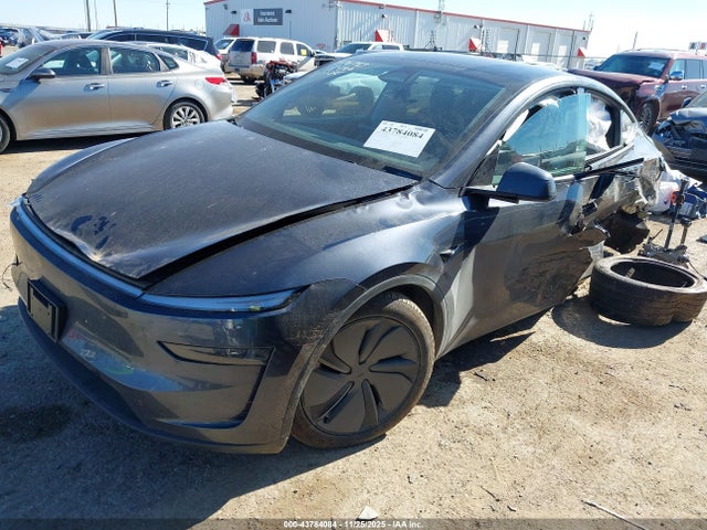 2026 TESLA MODEL Y 7SAYGDEE2TA396741 Photo 1