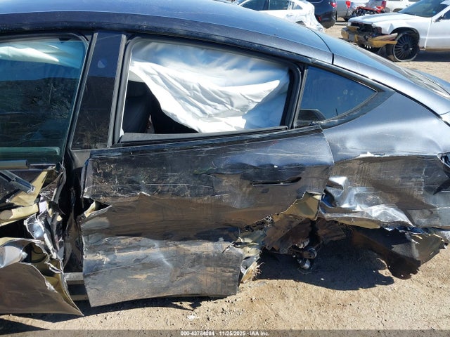 2026 TESLA MODEL Y 7SAYGDEE2TA396741 Photo 5