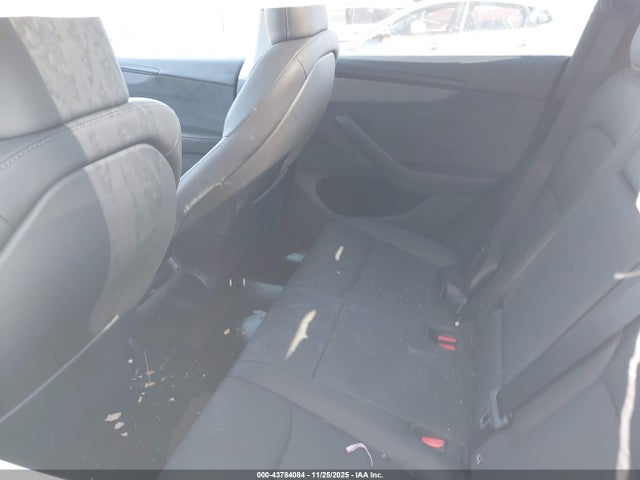 2026 TESLA MODEL Y 7SAYGDEE2TA396741 Photo 7