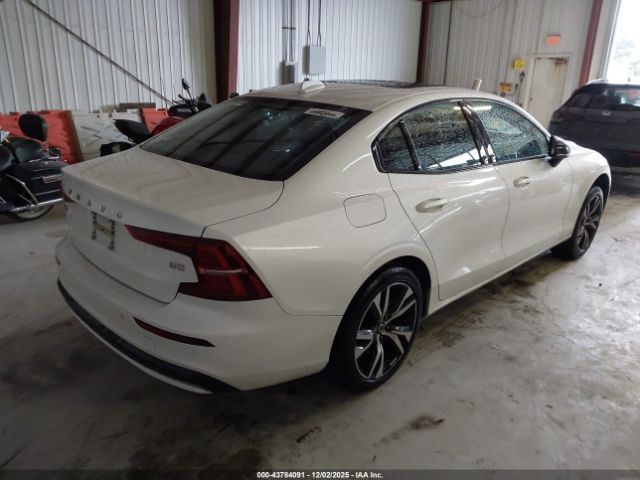 2024 VOLVO S60 7JRL12FKXRG321628 Photo 3