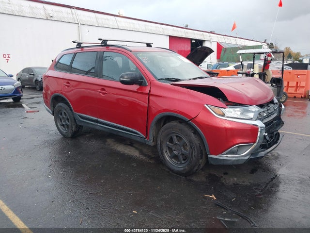2018 MITSUBISHI OUTLANDER JA4AZ3A37JZ028258 Photo 0
